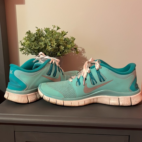 RARE Limited edition, Nike free 5.0 We run DC 2013 Tiffany blue, women’s size 6 - Picture 7 of 10